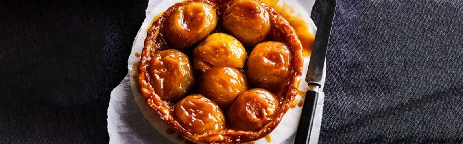 Apfel‑Tarte Tatin mit geräucherter Milch‑Eiscreme