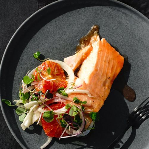 Lachs mit Blutorangen-Honig-Glasur