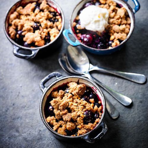 Blaubeer-Crumble