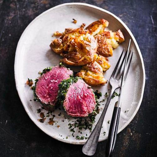 Rinderfilet mit Knoblauch und Rosmarin