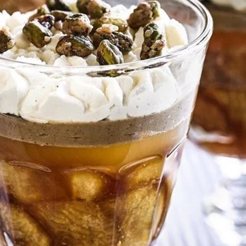 Gegrilltes Frucht-Trifle (Schichtdessert)