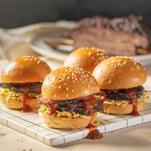 Mini-Burger mit geräucherten Rinderrippen