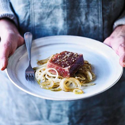 Thunfischbauch mit Fenchel und Zitrone