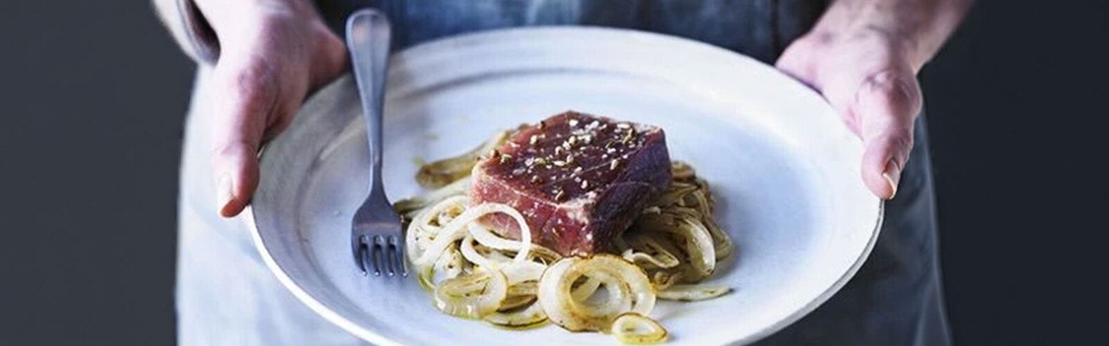 Thunfischbauch mit Fenchel und Zitrone